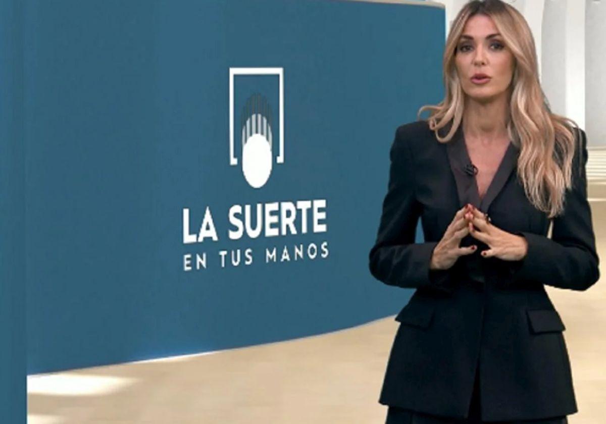Blanca Benlloch, presentadora de los sorteos de Loterías y Apuestas del Estado.