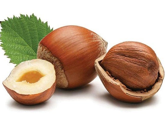 Avellanas, uno de los ingredients de esta receta de crema de cacao saludable.