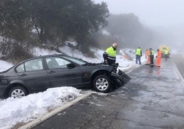 Accidente en el kilómetro 30 de la CL-619, en Cevico Navero, en una zona que estará afectada por las obras.