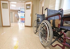 Pasillo de un centro de salud de la capital palentina.