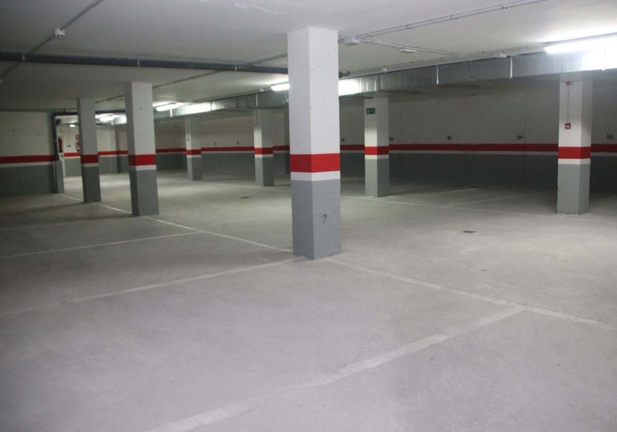 Garajes del edificio de Niñas Huérfanas.
