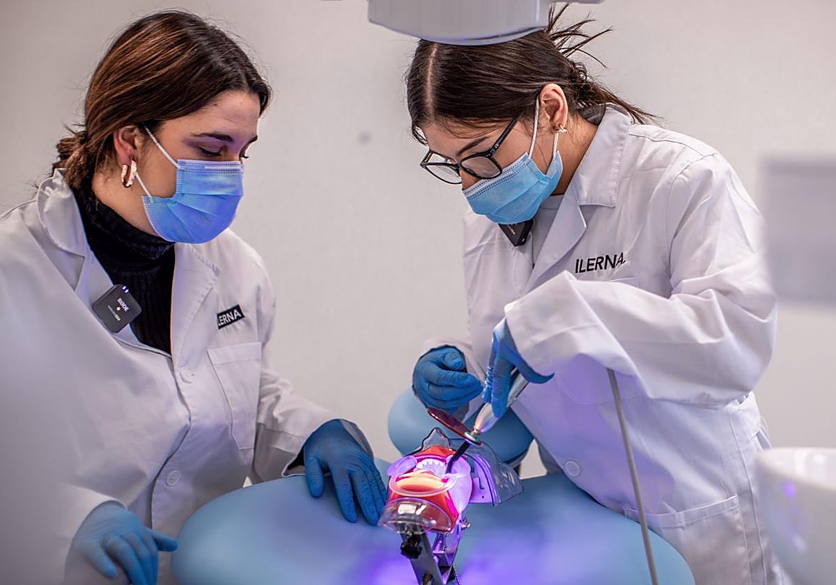 Alumnos de iLERNA Valladolid en prácticas.