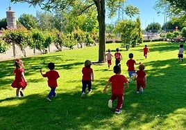 Alumnos de San Viator, en plena naturaleza.