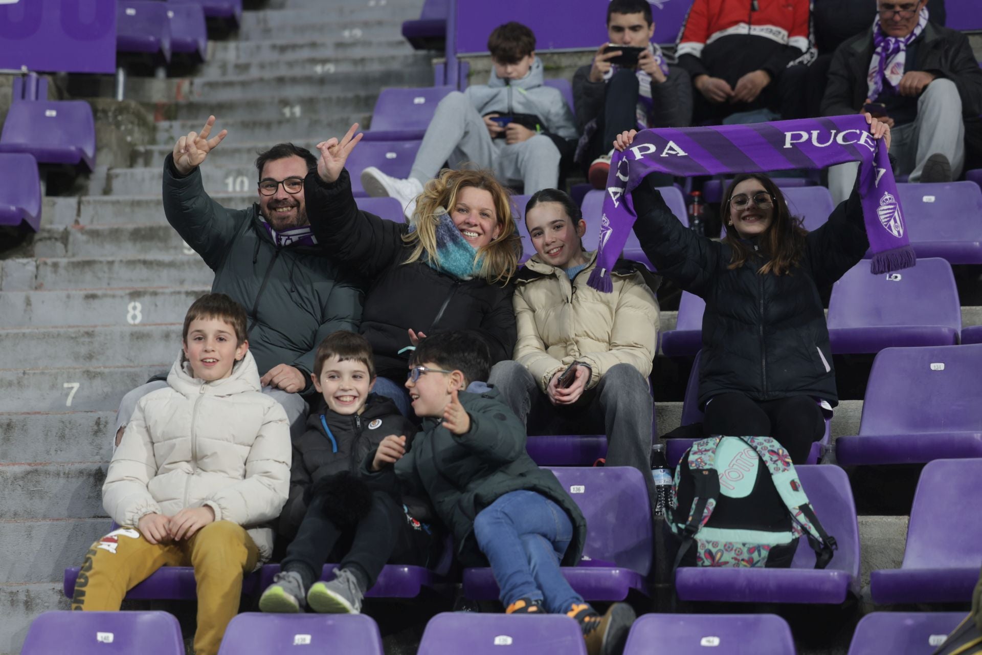 Búscate en la grada del Real Valladolid - UD Las Palmas (1/4)