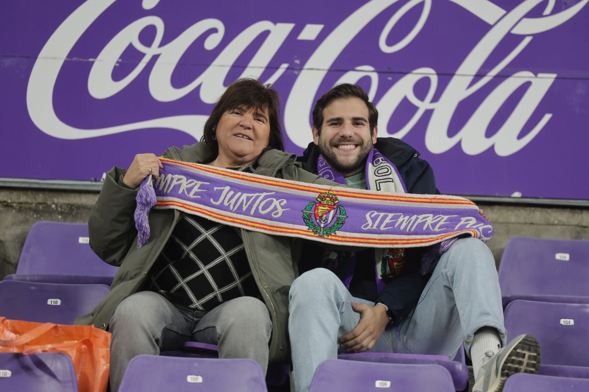 Búscate en la grada del Real Valladolid - UD Las Palmas (1/4)