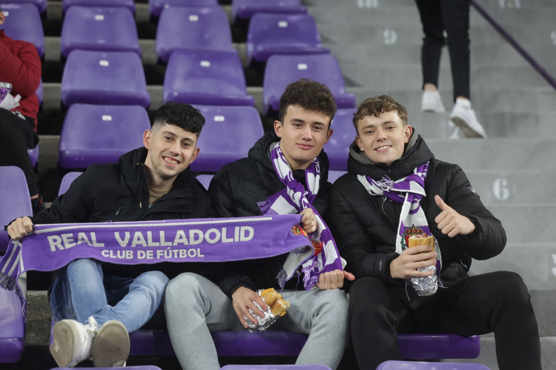 Búscate en la grada del Real Valladolid - UD Las Palmas (1/4)