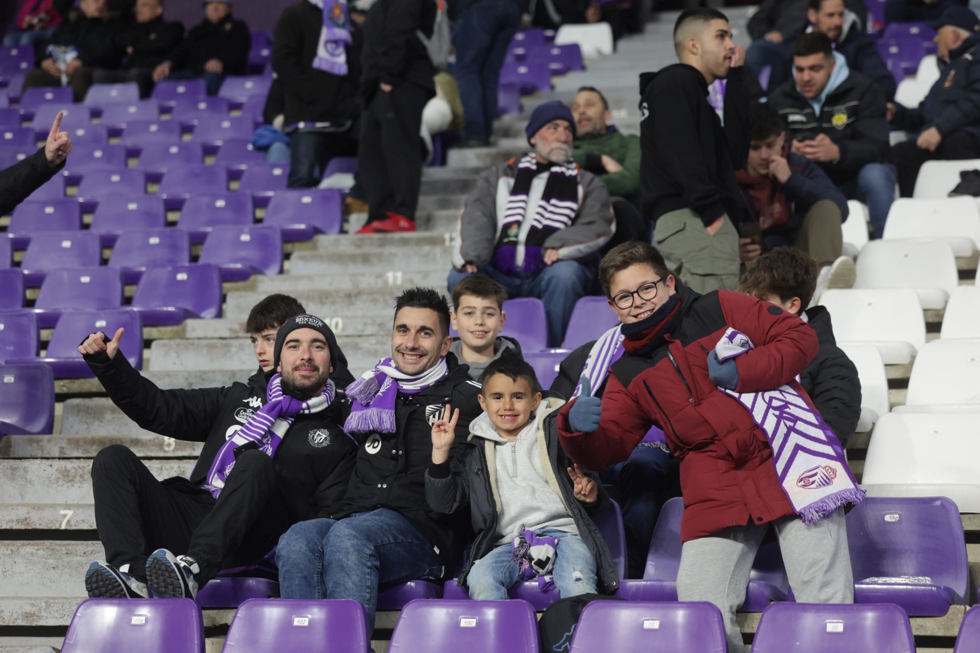 Búscate en la grada del Real Valladolid - UD Las Palmas (3/4)
