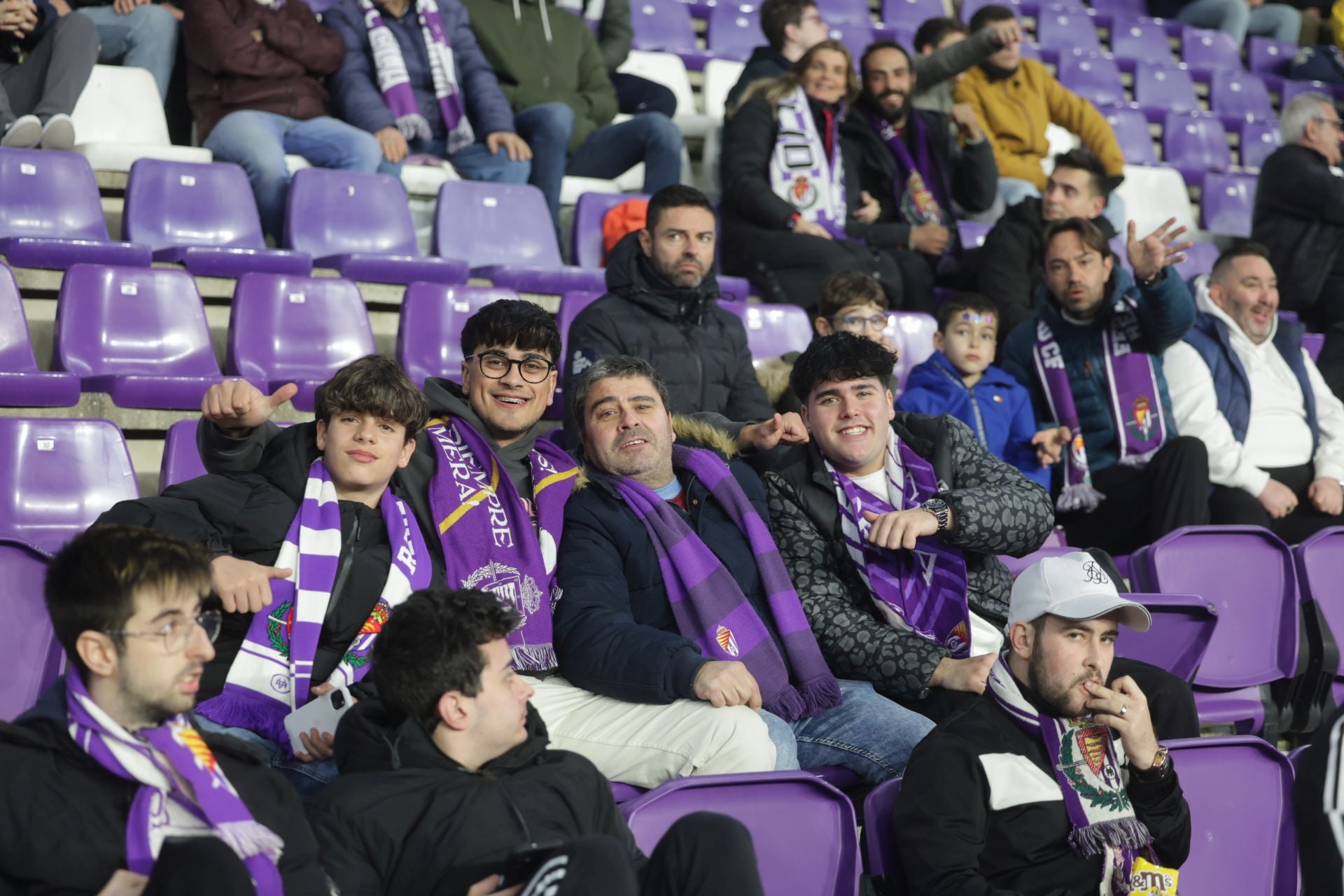 Búscate en la grada del Real Valladolid - UD Las Palmas (3/4)