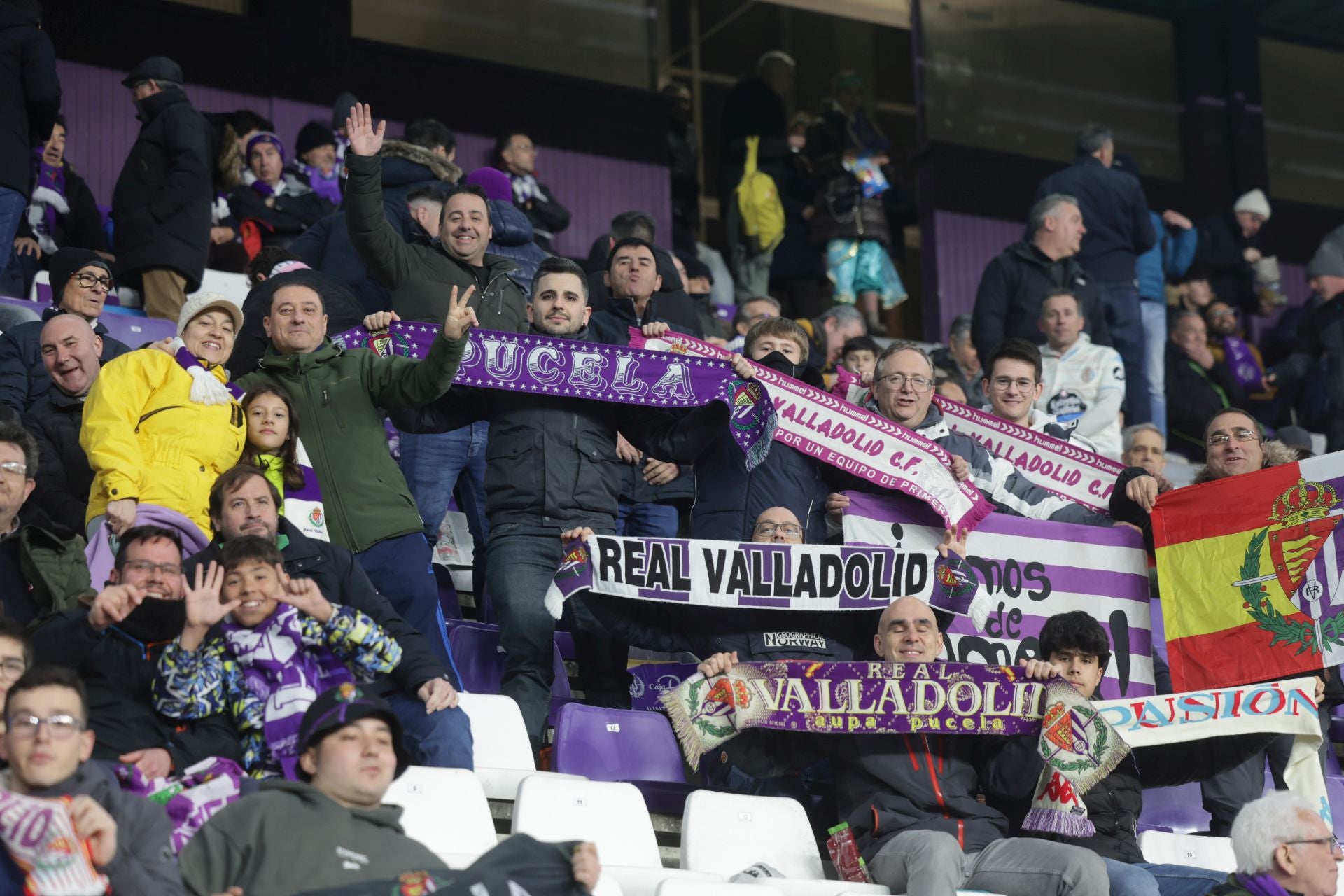 Búscate en la grada del Real Valladolid - UD Las Palmas (3/4)