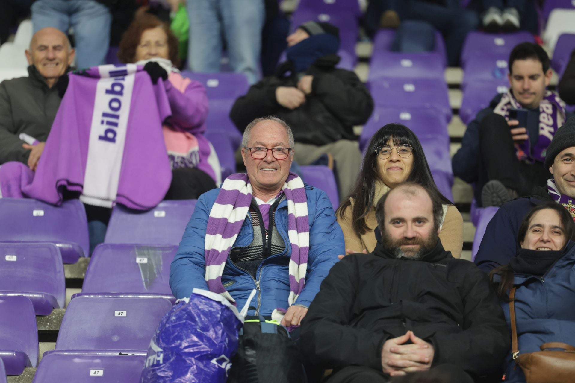 Búscate en la grada del Real Valladolid - UD Las Palmas (4/4)