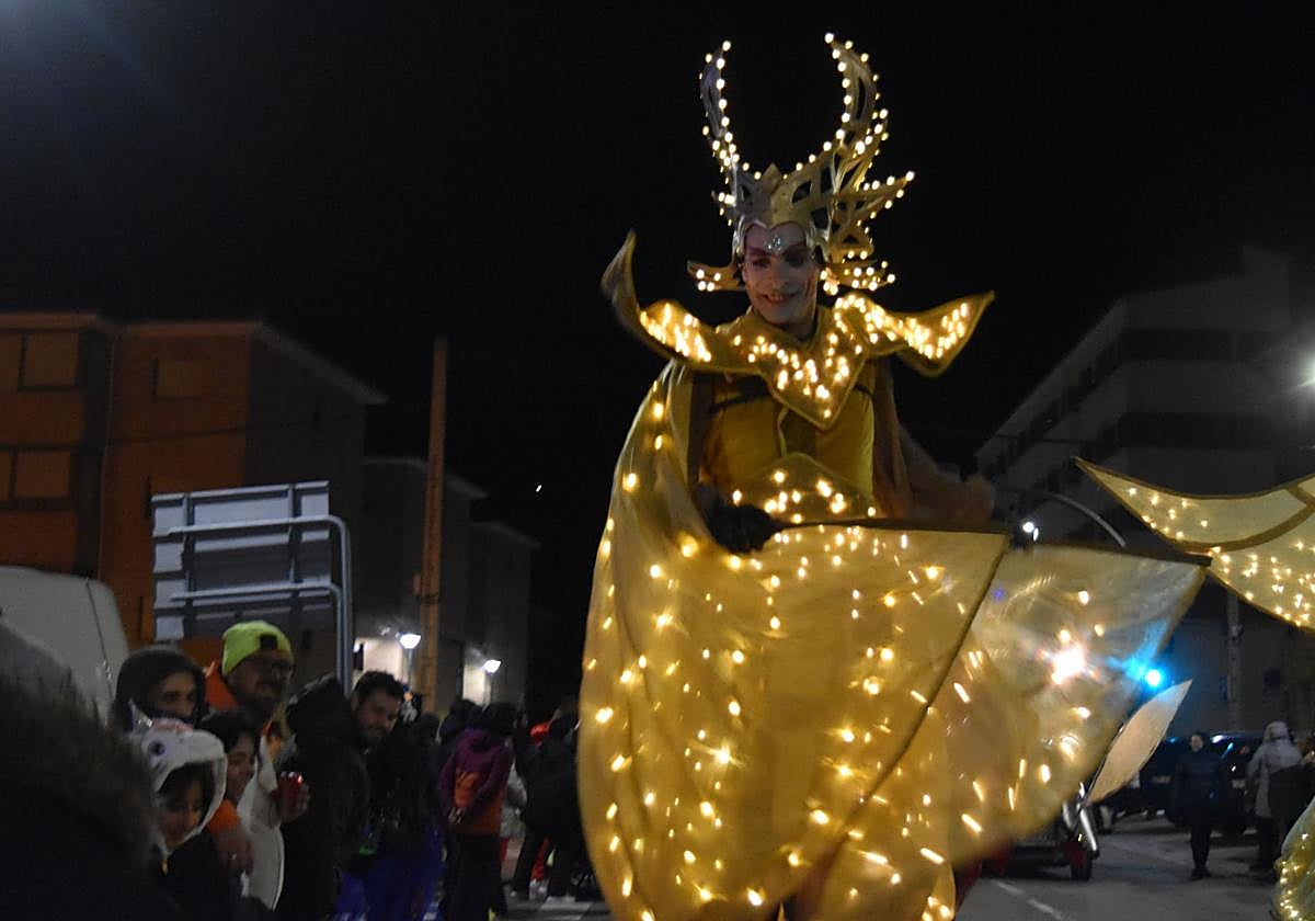 Participantes en el desfile de Carnaval de Aguilar.