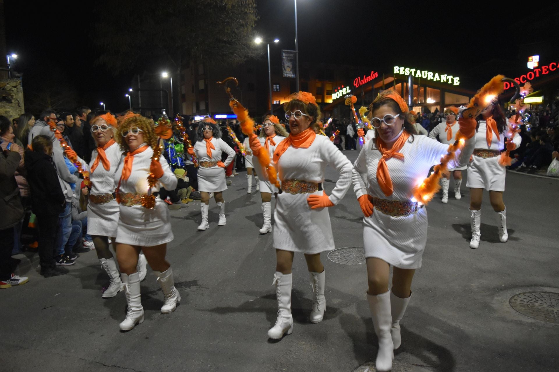 Así ha sido el gran desfile del Carnaval de la Galleta de Aguilar