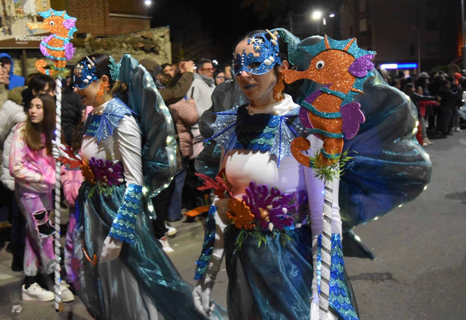 Así ha sido el gran desfile del Carnaval de la Galleta de Aguilar