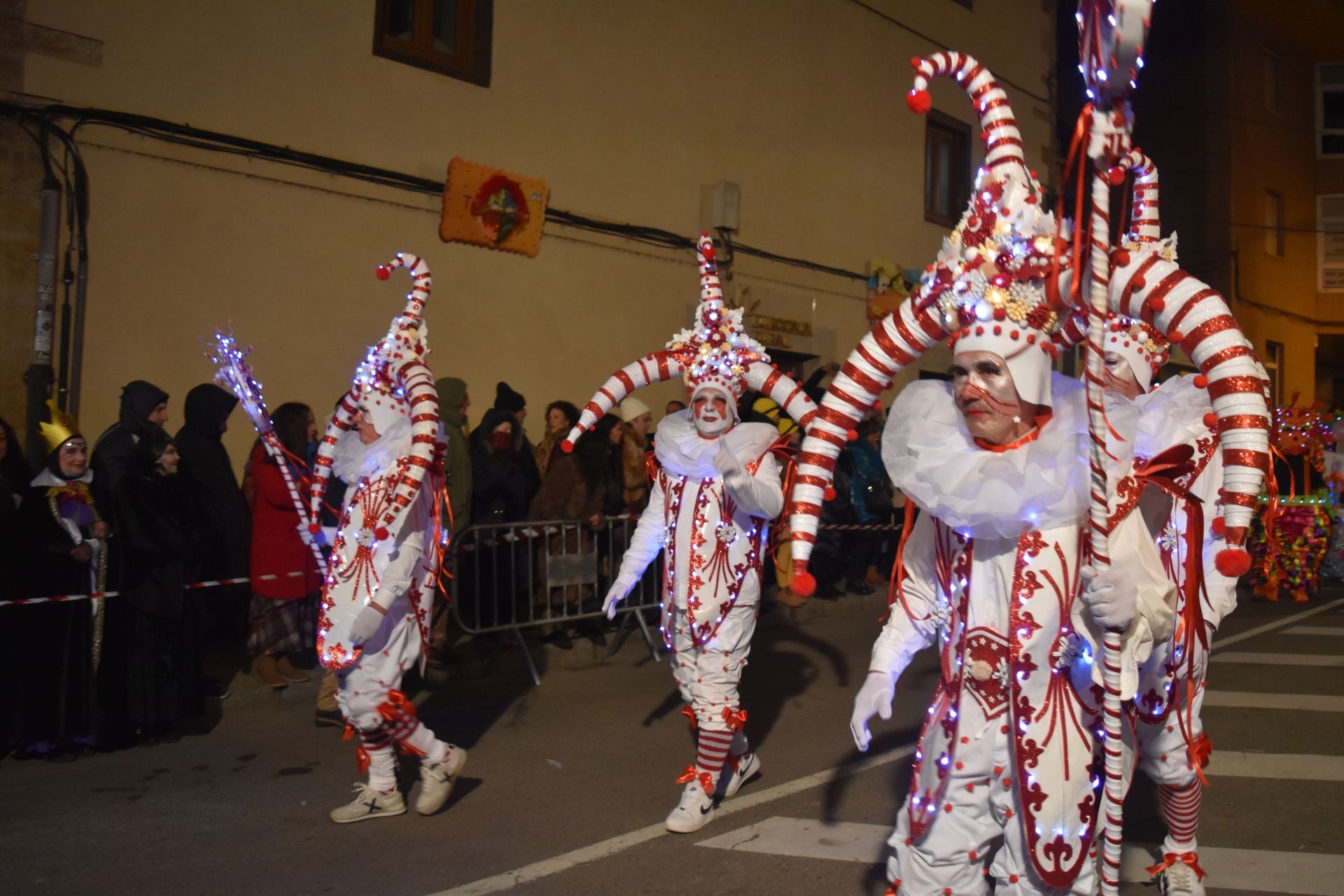 Así ha sido el gran desfile del Carnaval de la Galleta de Aguilar