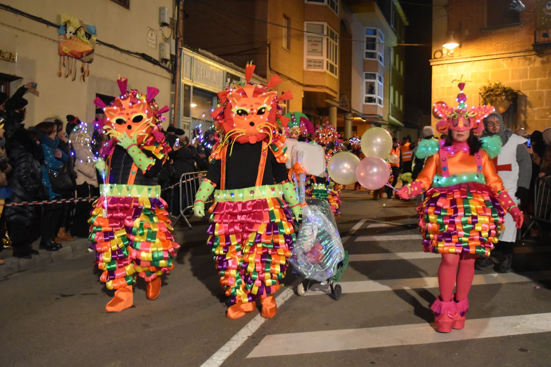 Así ha sido el gran desfile del Carnaval de la Galleta de Aguilar