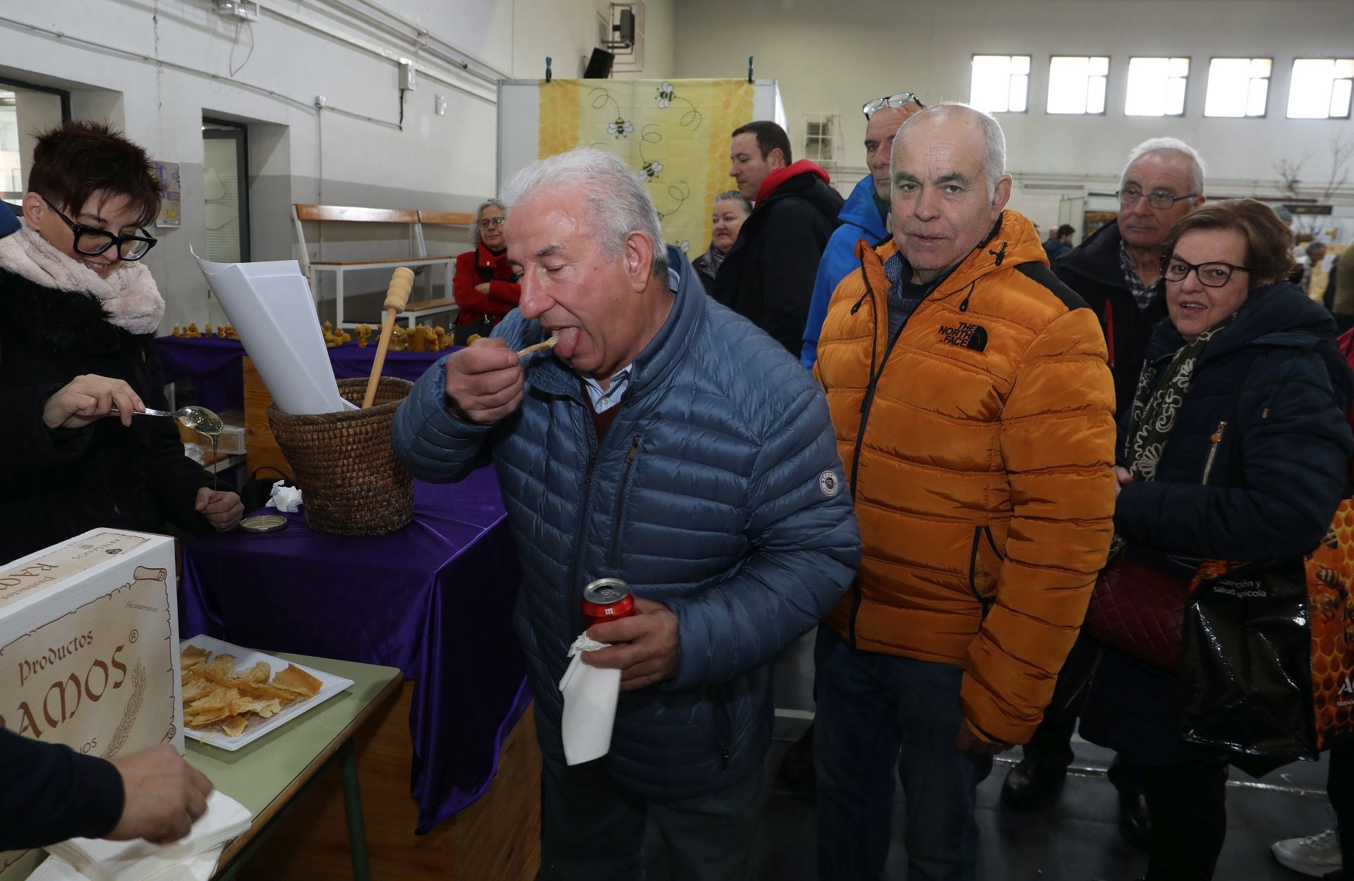 Así es la VI Feria Apícola de Castilla y León en Palencia