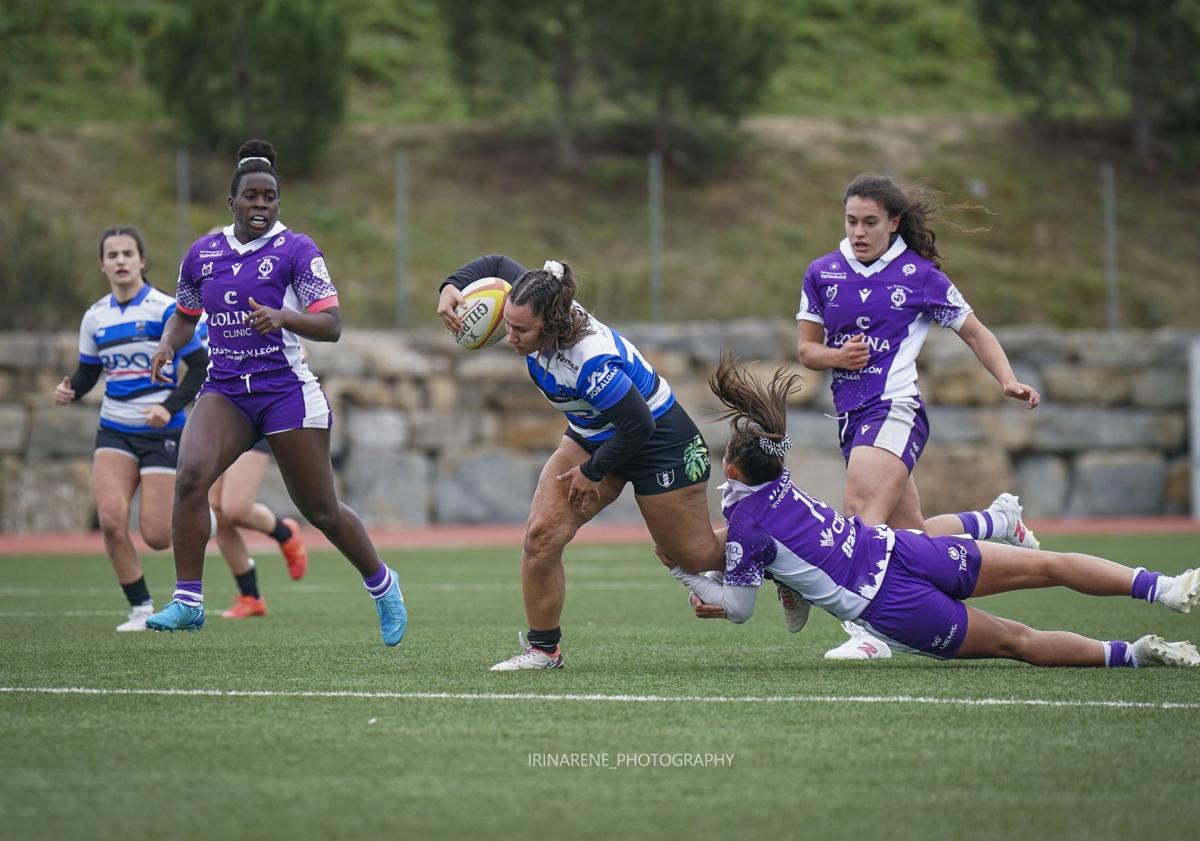 Imagen principal - El Salvador femenino cierra líder la fase regular pese a su derrota en Sant Cugat