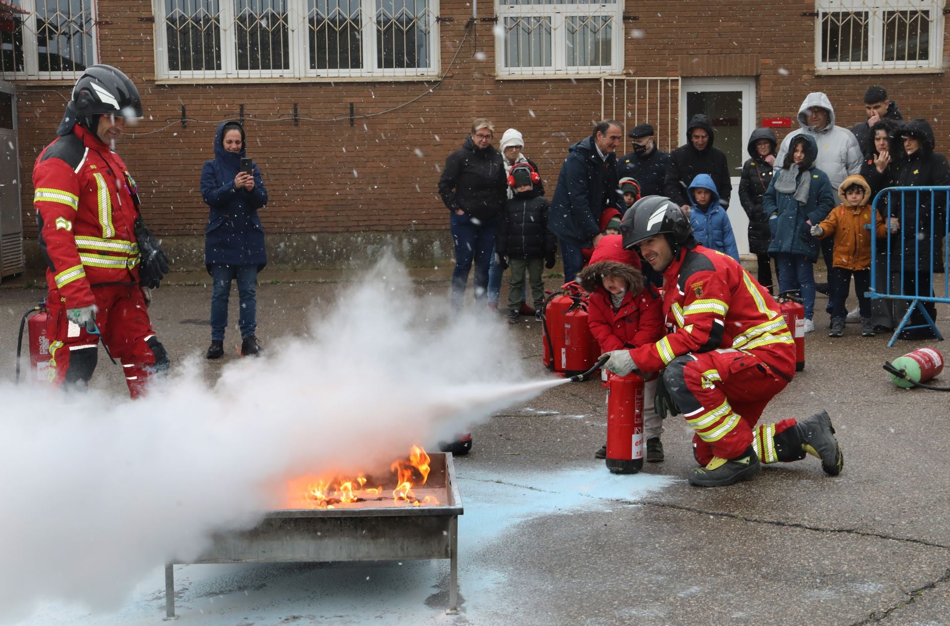 Jornada de puertas abiertas en el Parque de Bomberos de Palencia
