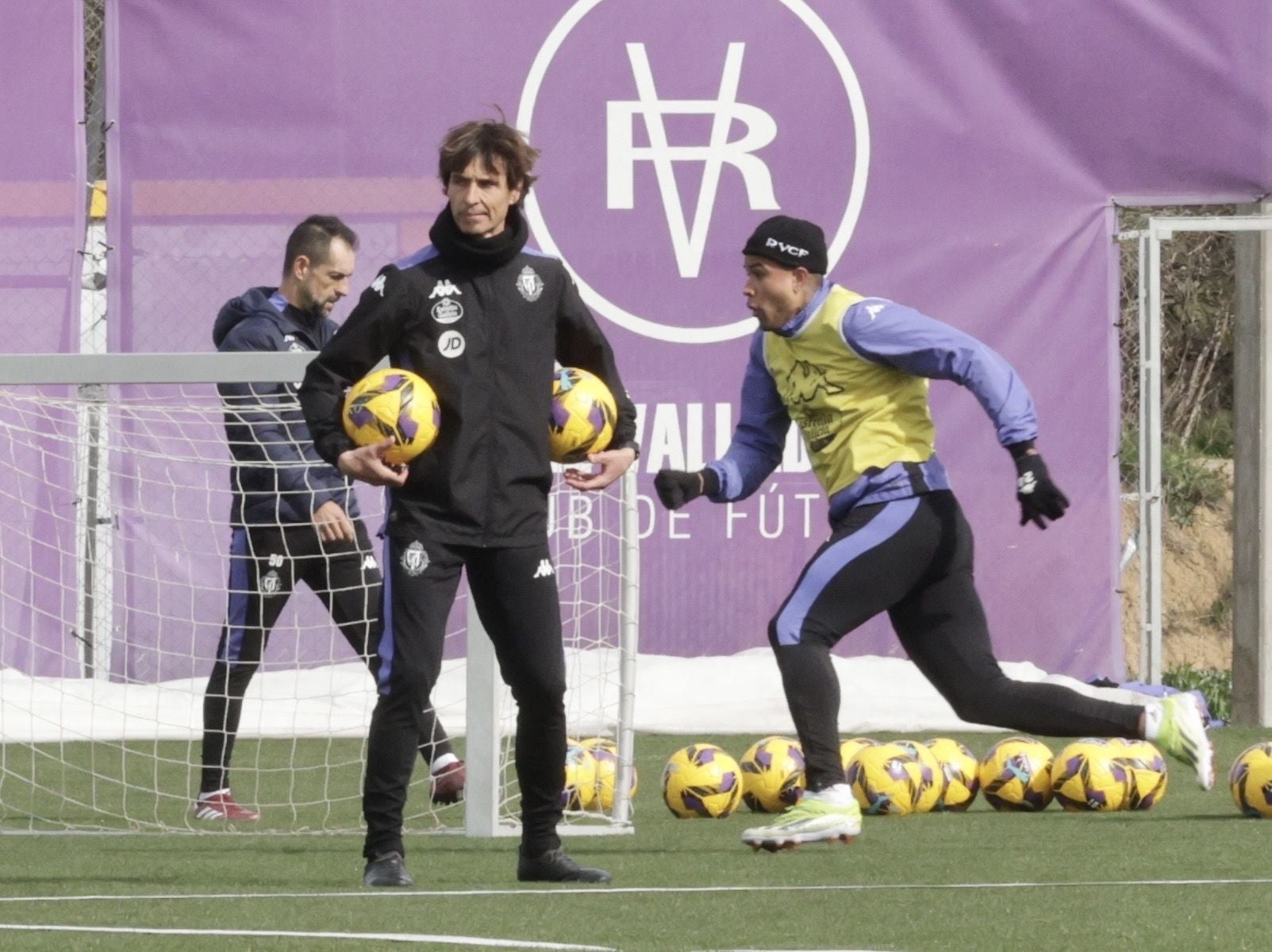 El entrenamiento a puerta abierta del Real Valladolid, en imágenes