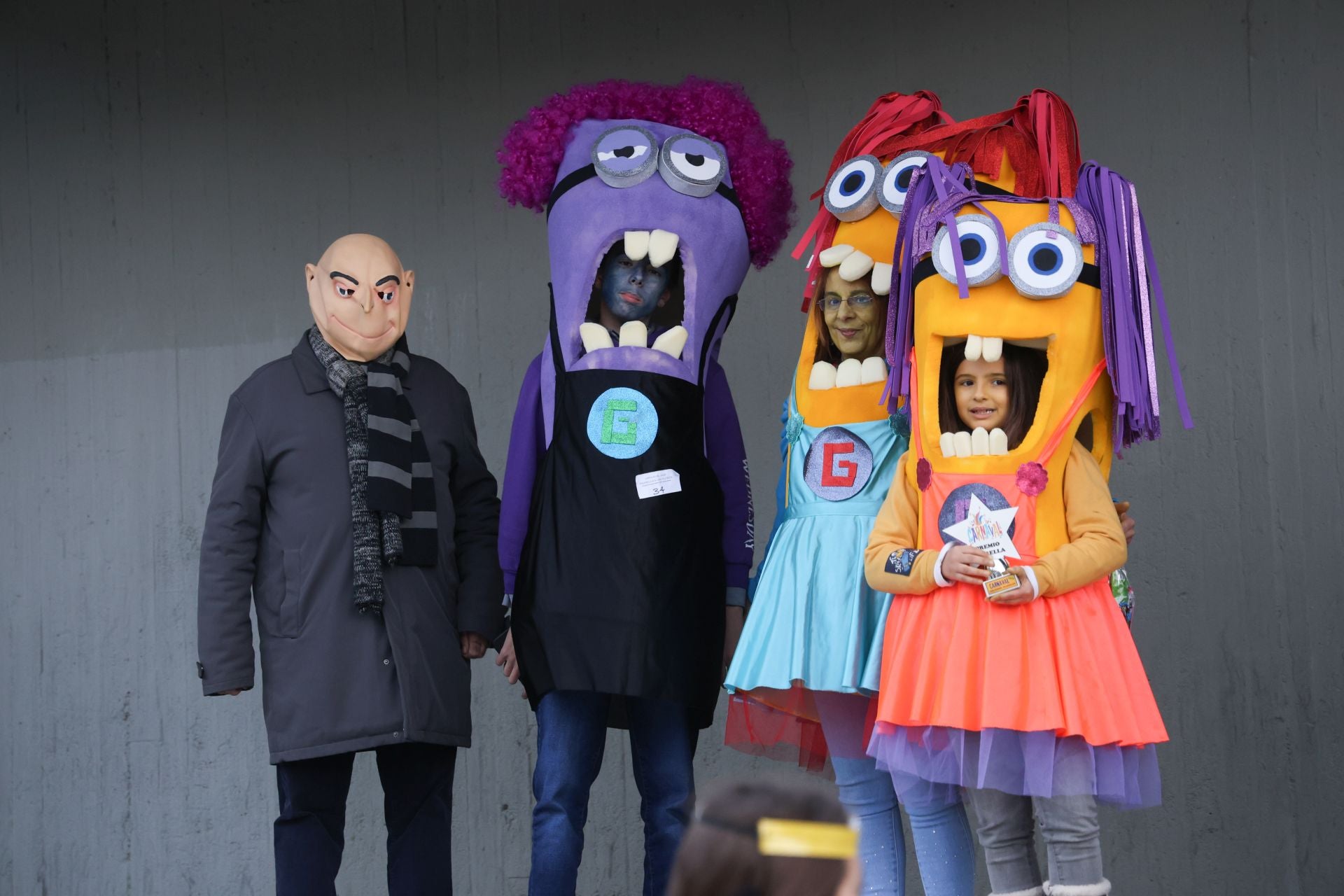 Concurso de disfraces y chocolatada en Pajarillos