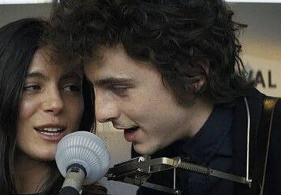 Timothée Chalamet es Bob Dylan.