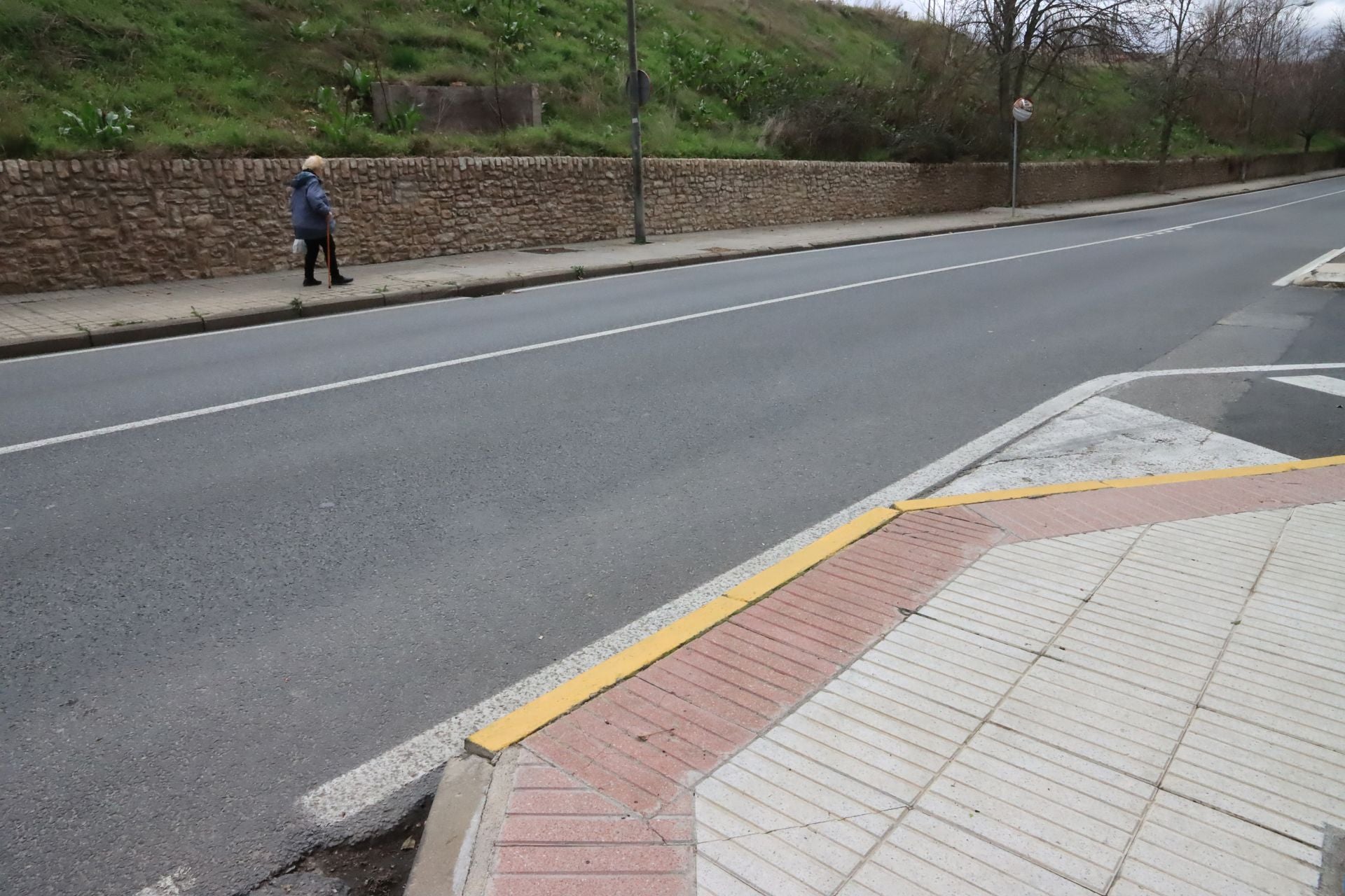 Los desperfectos de Santa Teresa-Puente de Hierro, en imágenes