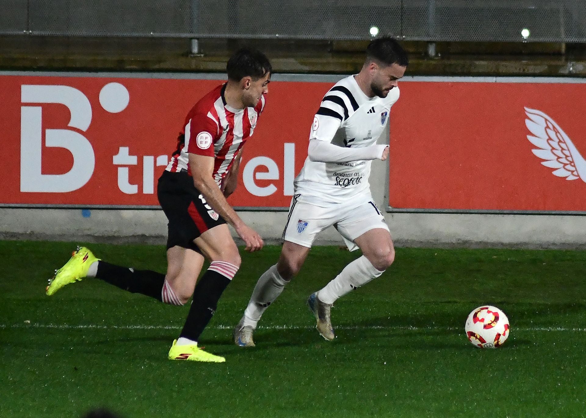 Fotos de la victoria de la Segoviana ante el Bilbao Athletic