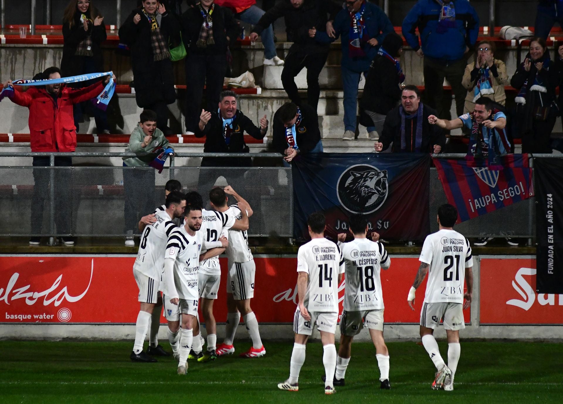 Fotos de la victoria de la Segoviana ante el Bilbao Athletic