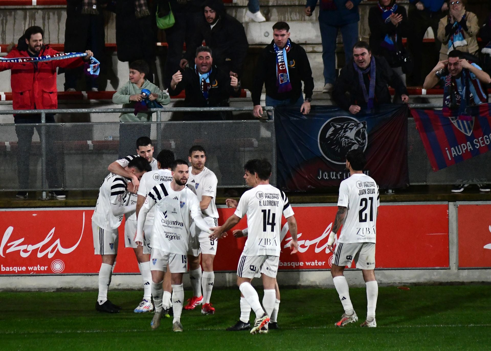 Fotos de la victoria de la Segoviana ante el Bilbao Athletic