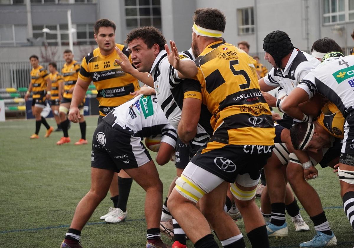 El Salvador sucumbe en Burgos ante las ganas de revancha del Aparejadores