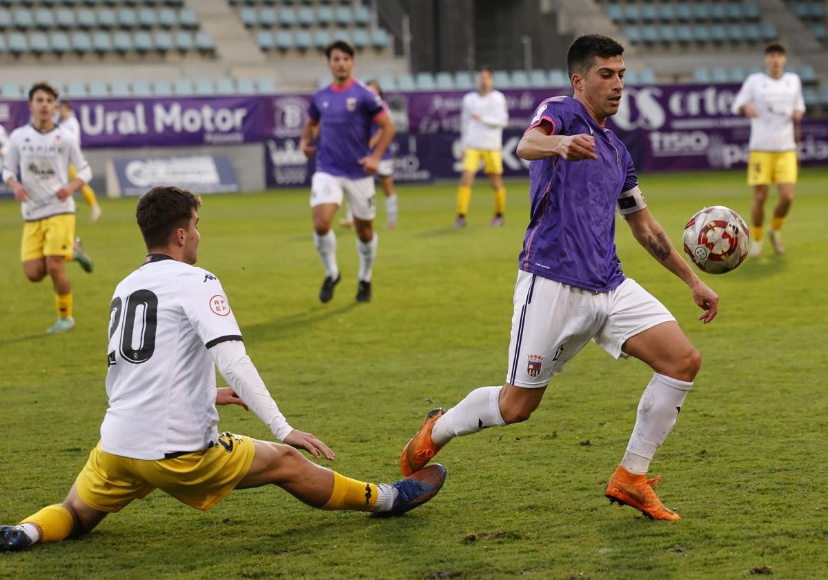 El Palencia CF rescata un punto ante el Júpiter Leonés