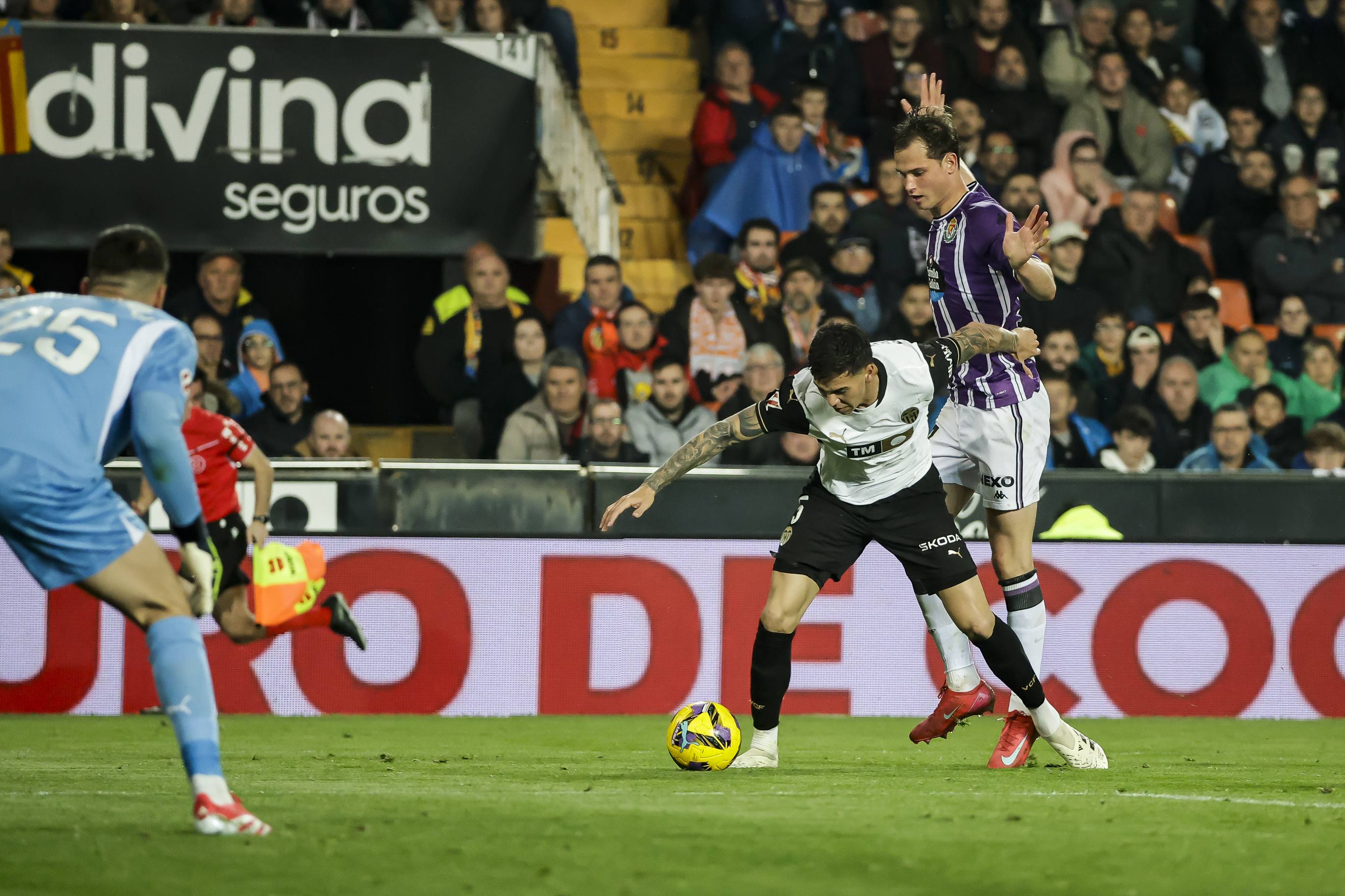 Las imágenes de la derrota del Pucela en Valencia
