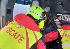 Rescate en helicóptero de un esquiador herido en el Camino Schmidt, en el Real Sitio de San Ildefonso.