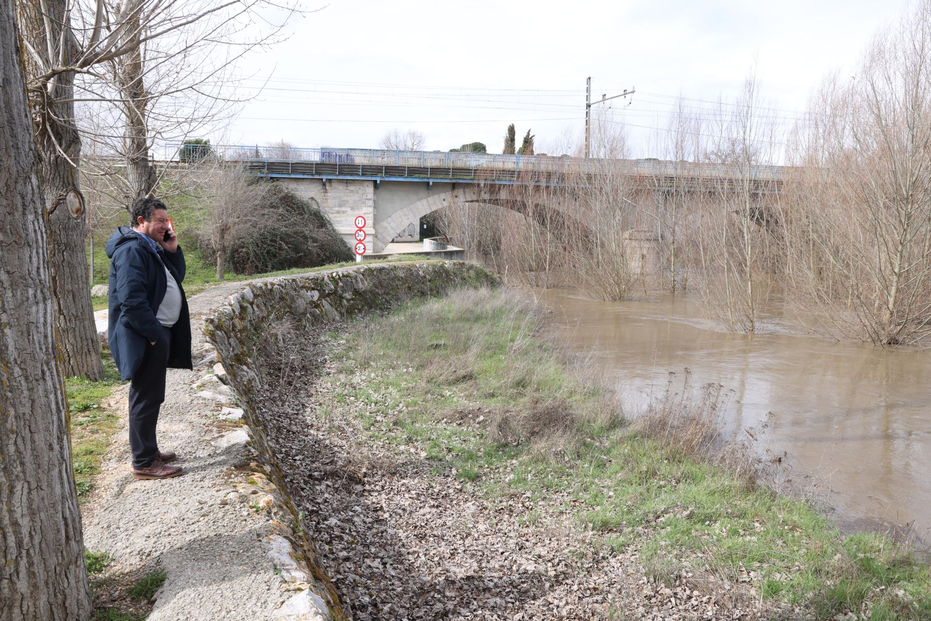 La crecida del río Cega, en imágenes