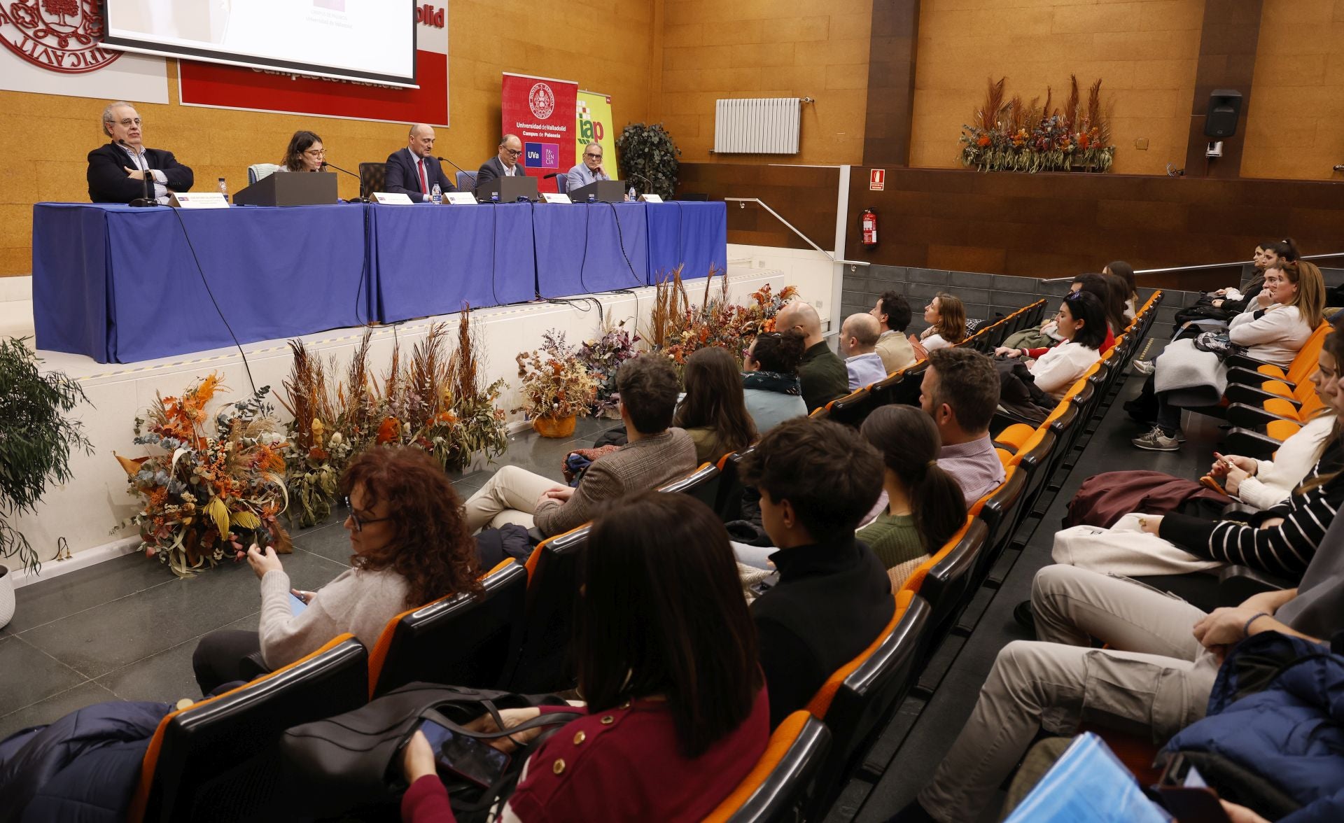 El campus de Palencia se muestra a los futuros universitarios