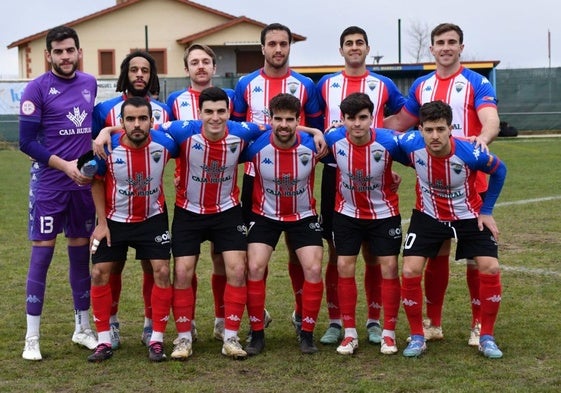 El once con el que saltó al campo el Tordesillas.