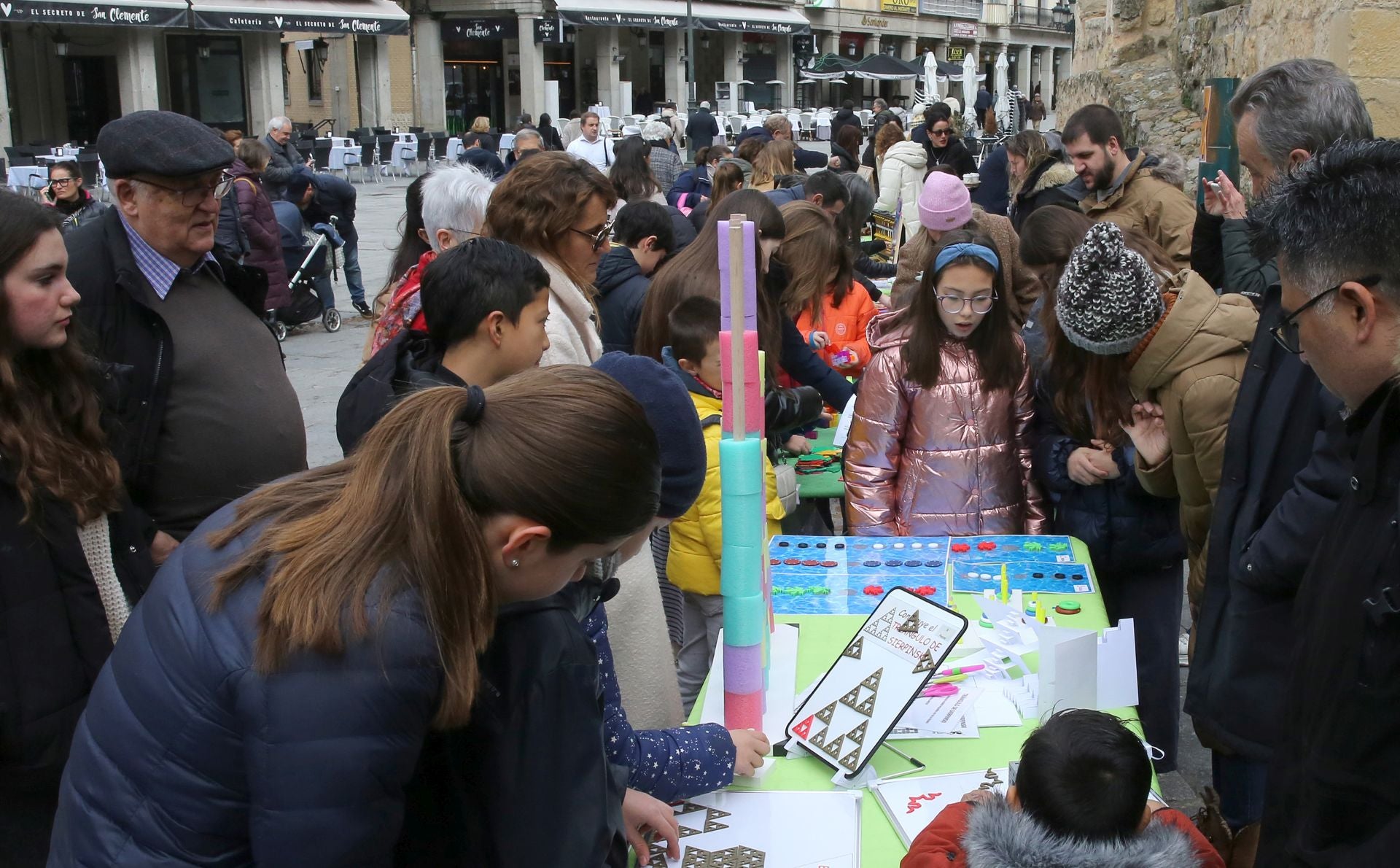 Fotografías de los juegos matemáticos en Segovia