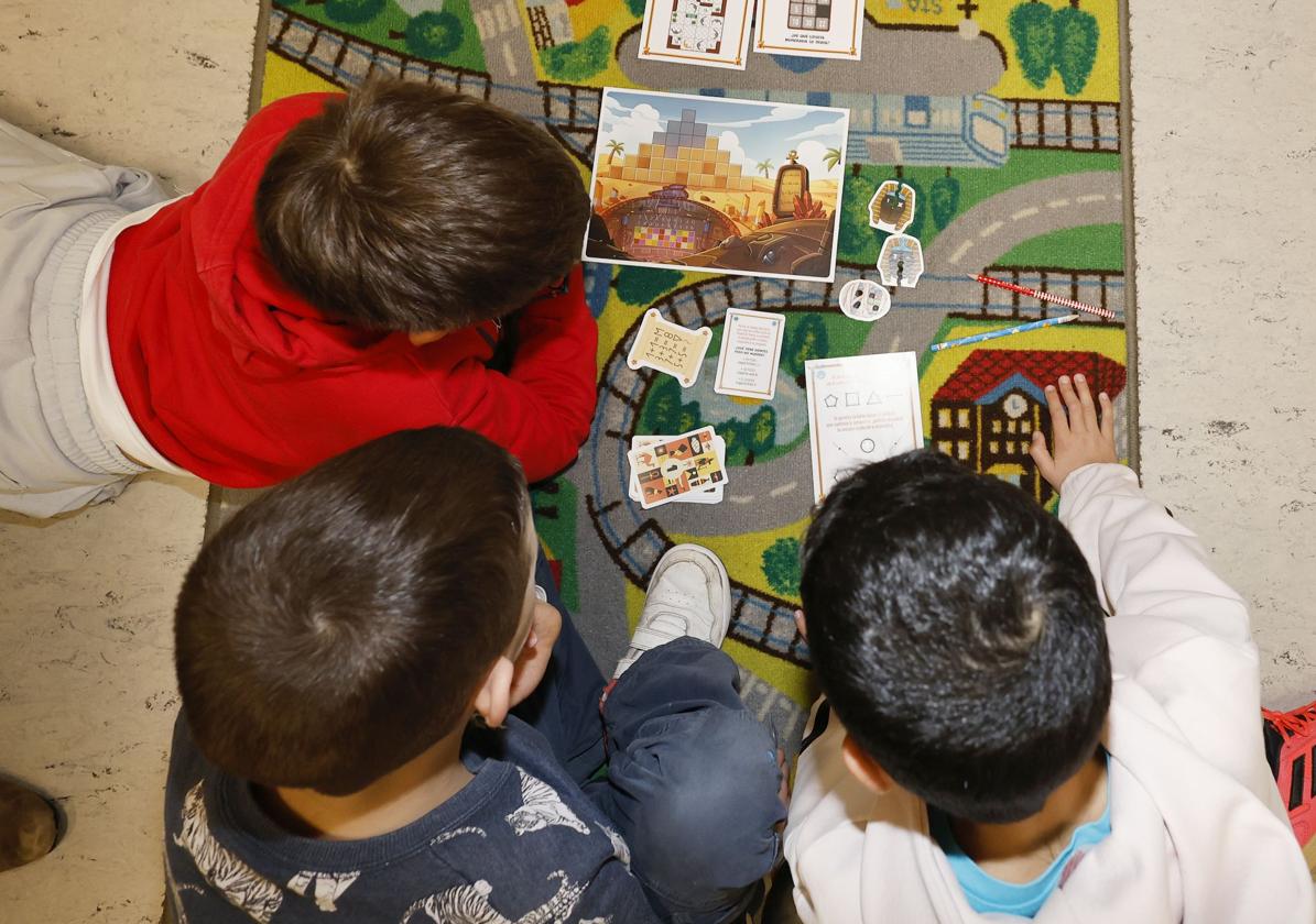Cien familias piden más expertos en los centros para los niños con altas capacidades