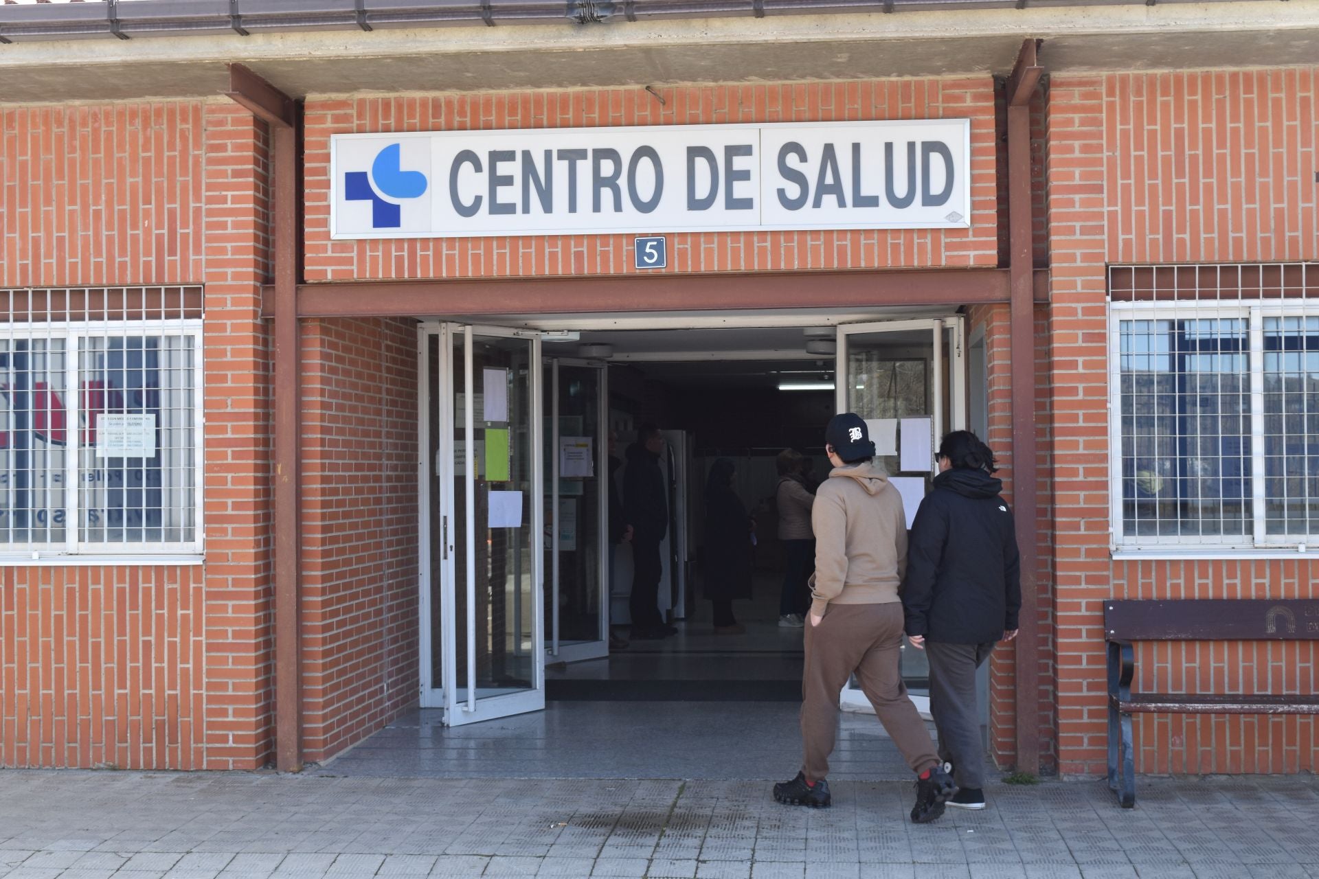 El centro de salud de Aguilar, preparado para los primeros pacientes