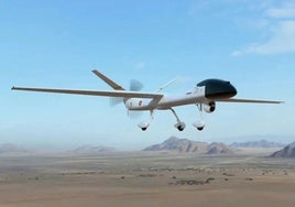 Dron Sirtap sobrevolando una región.
