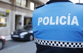 Atropella a un patinete, se da a la fuga y localizan después el vehículo estacionado