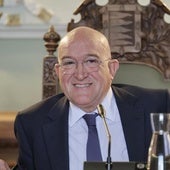 El alcalde de Valladolid, Jesús Julio Carnero, durante el último pleno en el Ayuntamiento.