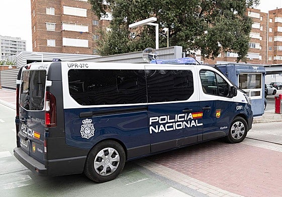 Furgón de la Policía Nacional, en imagen de archivo.