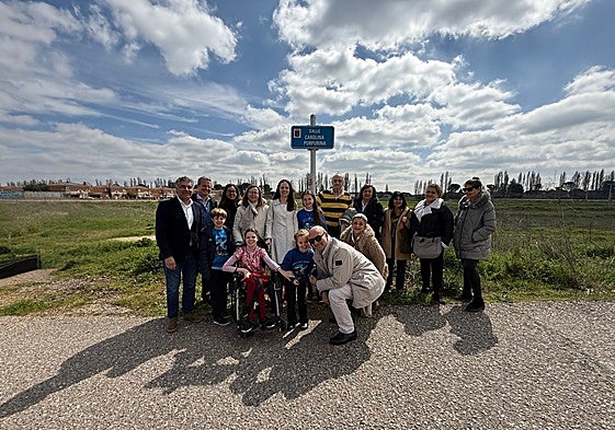 Simancas rinde homenaje a Carolina Plantinet, niña con una enfermedad rara, con una calle con su nombre.