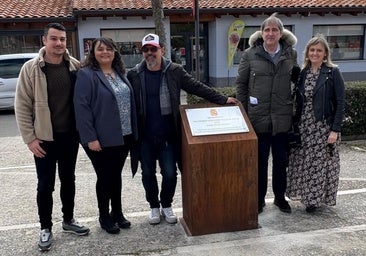 César Pérez Gellida recibe el VIII Premio Literario Villa de Íscar