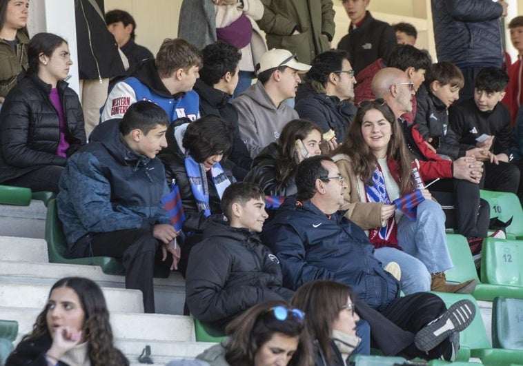 Búscate en La Albuera durante el partido entre la Sego y el Amorebieta