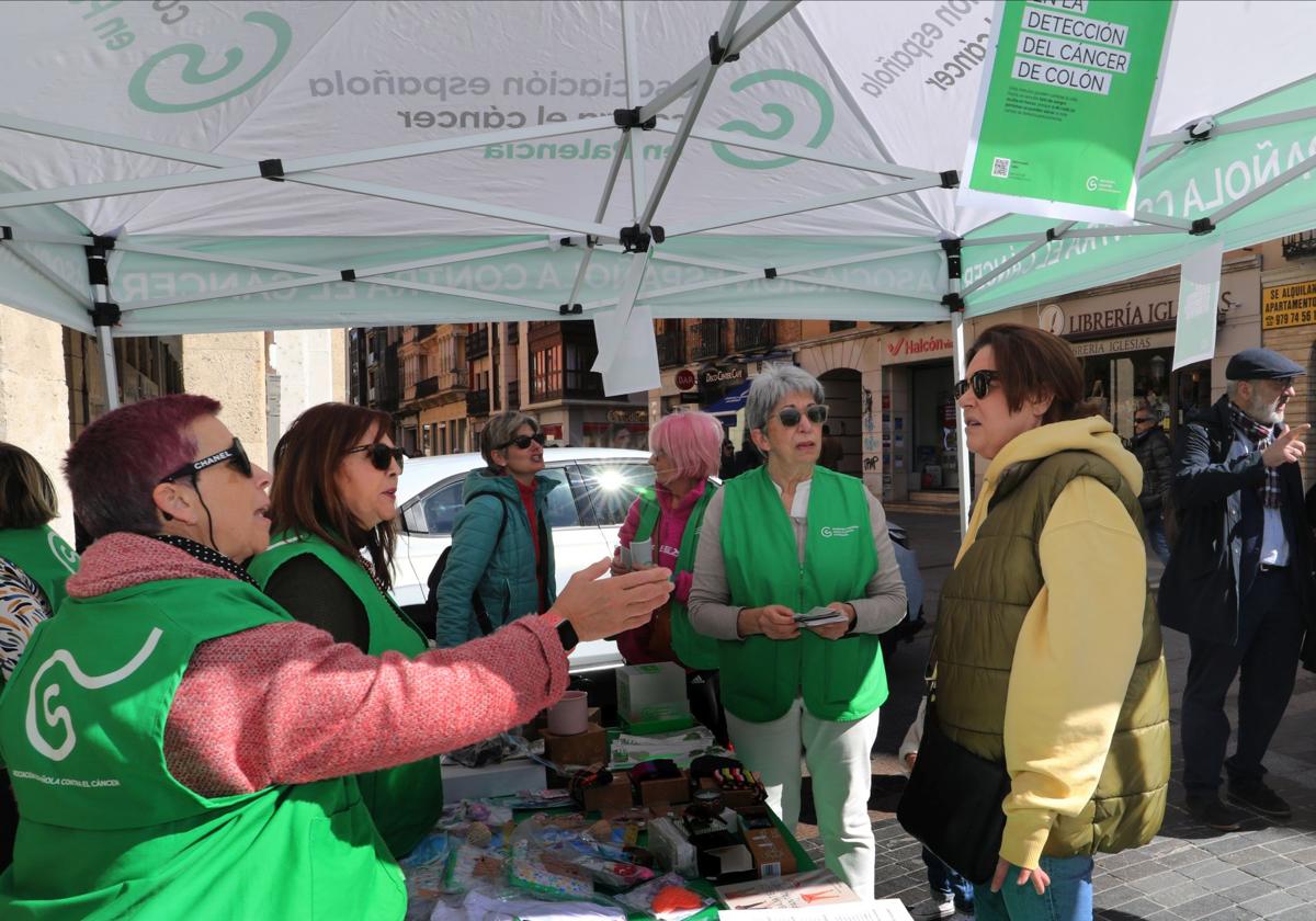 La Asociación del Cáncer busca que las farmacias promuevan cribados de cáncer de colon