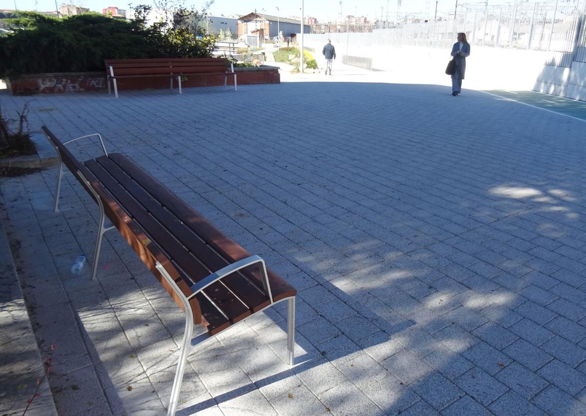Imagen secundaria 1 - Nuevos espacios urbanizados entre los túneles peatonales de Labradores y Panaderos.