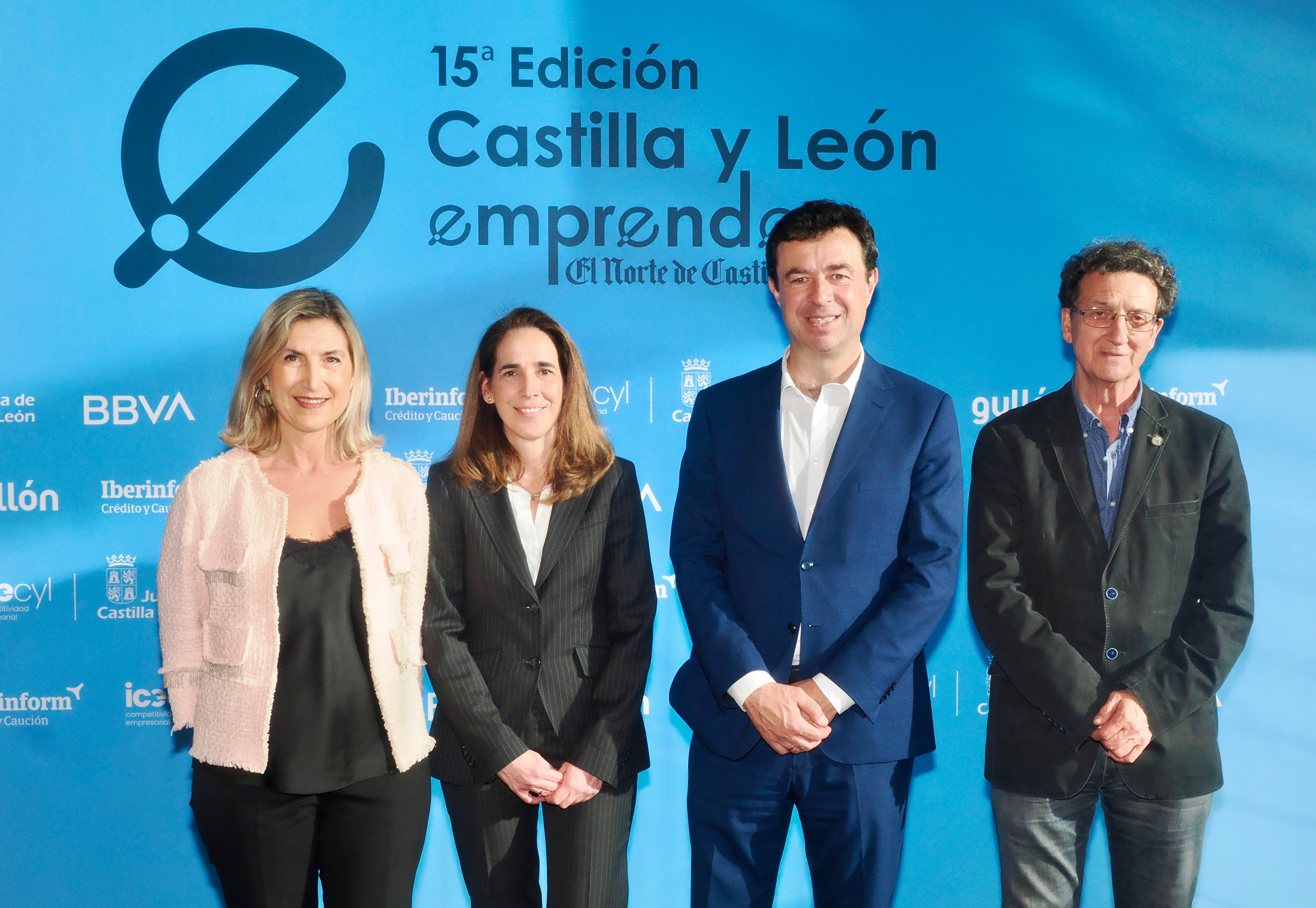 Maite Zamorano, Yolanda Alaejos, directora de Crédito y Caución en Valladolid, Rubén García del Banco Santander y Jose Luis Sala de La Martina