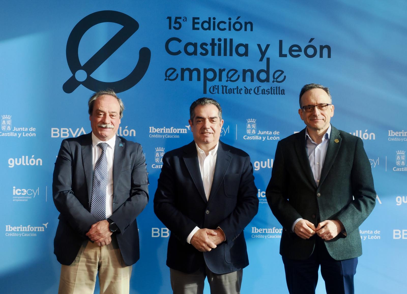 Rafael Álvarez, presidente de Unión Profesional Castilla y León; Juan Carlos Nieto, ADER Valladolid y Javier Escribano, director general TecnoVitae